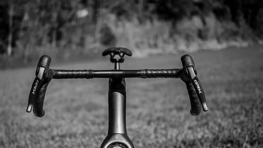 Ohjainkannatin ja tanko