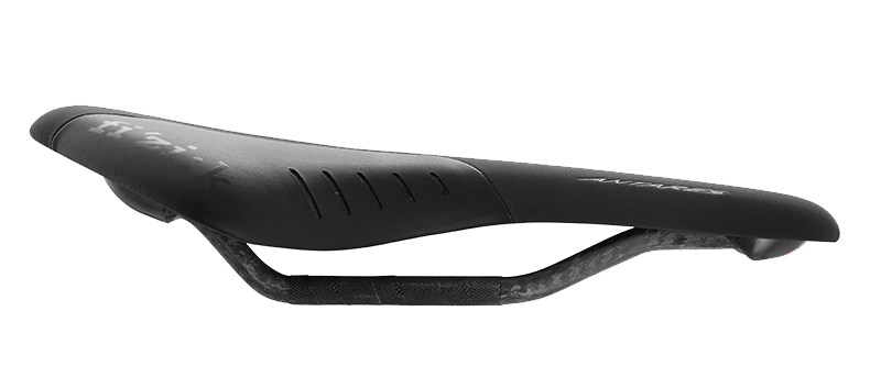 Fizik Antares R1 Regular – Hiilikiskoinen maantiesatula, 3D-pehmuste