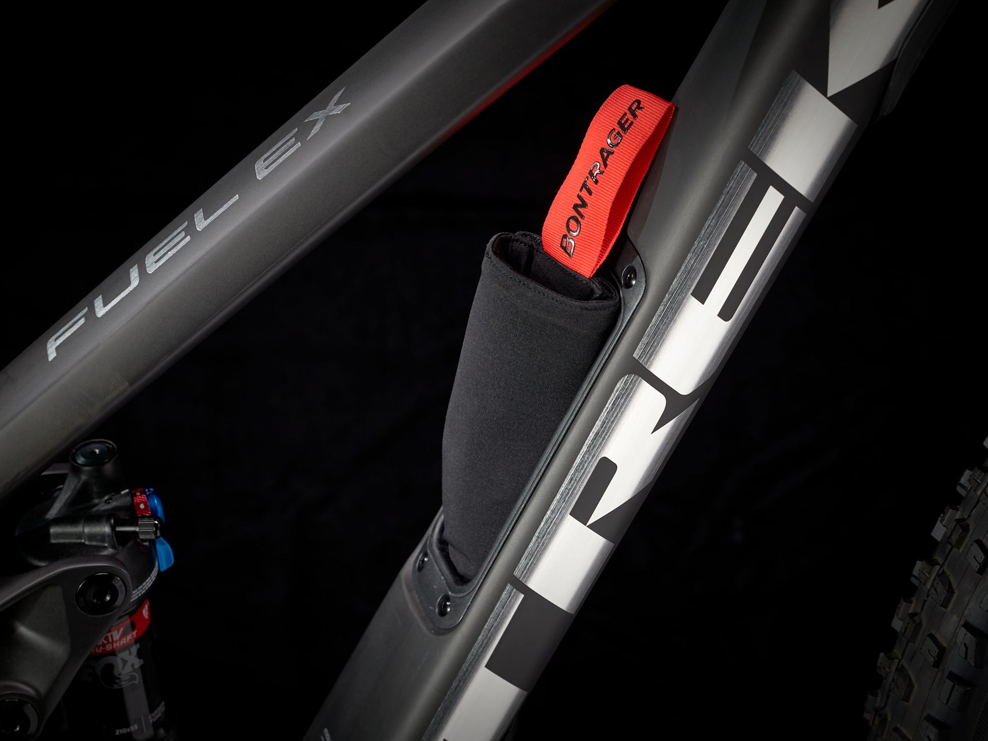 Trek Fuel EX 9.8 XT Gen 5 ML Matte Carbon Smoke